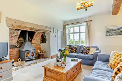 Image de 3 Bed in Axminster (oc-nhous)
