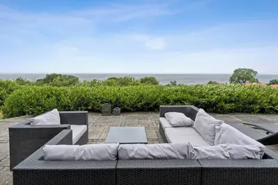 Image de Modern holiday home with sea view and terrace