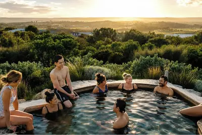 Image de The Rye Reset, 7 minute drive to the Hot Springs. A warm coastal vibe property.