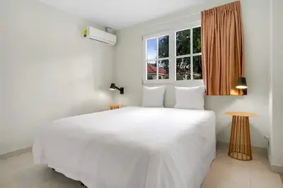 Image de Your Home Away from Home for Long Stays | Outdoor Pool | Caracas Bay - 1 mile