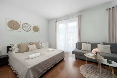 Image de Practical Apartment with a Balcony | Close to the City Centre