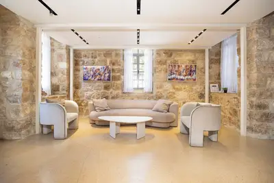 Image de Unique Luxury 3br Duplex on HaNeviim-Private Pool and Free Parking