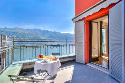 Image de 76 the lake house Venere, Melide, Switzerland