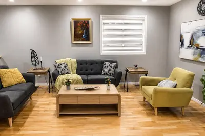 Image de Maison confortable de 4 chambres près du centre commercial Tecumseh