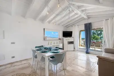 Image de Maison de vacances 'R House Puntocasabudoni Budoni Cove' avec terrasse privée, Wi-Fi et climatisation