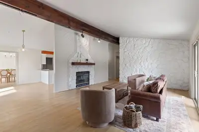 Image de Fantastic 4-bedroom house with Ac in charming Tecumseh