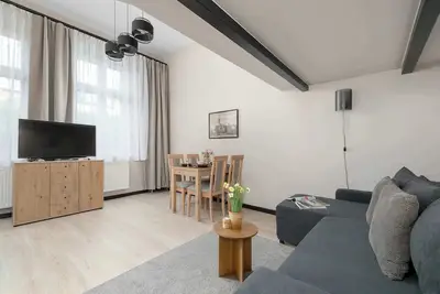 Image de Functional Studio with a Mezzanine | Podolski Boulevard  Ac