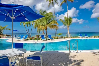 Image de Tropical Paradise: 1br Suite @ Limetree Resort