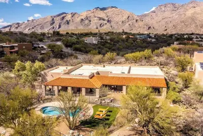 Image de Mega Fun Desert Villa w Pool, Cinema, Arcade, Spa