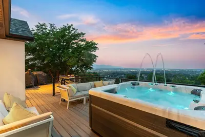 Image de Remodeled 4bdr Home with Valley Views & Hot Tub