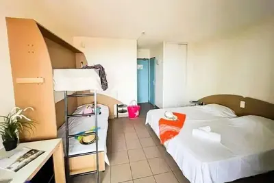 Image de Chambre 20 m² 1 Pièce (sans cuisine) _ Lit bébé impossible 4 personnes