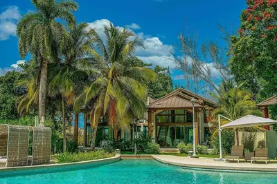 Image de Bessa | Ocean View Villa | 2br, Seaside Pool ➠ U58