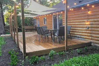 Image de Spacious 4 season Cottage. Pet friendly!