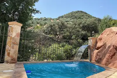 Image de Homerez - Maison spacieuse à Zambra avec piscine privée