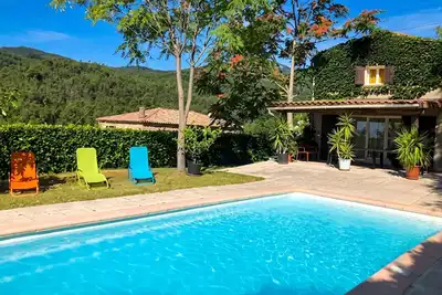 Image de Homerez - Villa à Rocher, piscine et vue montagne