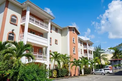 Image de Homerez - Studio Trois-Îlets, vue sur ville.