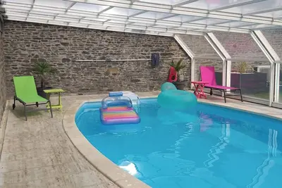 Image de Homerez - Maison Pontorson, piscine.