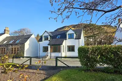 Image de Lochside - sleeps 6 guests  in 3 bedrooms