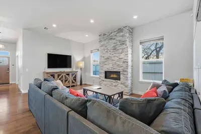 Image de Modern Tucson Home Near Ua & Downtown!