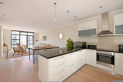 Image de Two Bed Apt | Foreshore | Pool | Gym | Secure