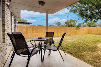 Image de 2 Mi to Texas Tech: Pet-Friendly Home, Fenced Yard