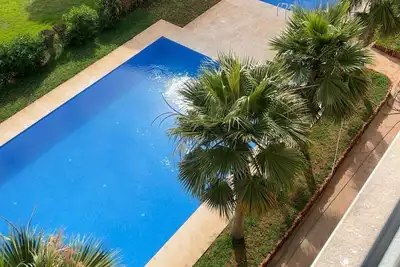 Image de Appartement avec vue piscine dans une résidence pied sur mer