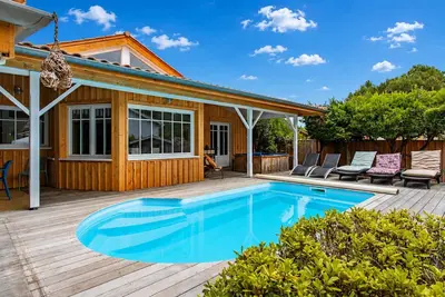 Image de Villa chunga piscine chauffee jacuzzi et clim