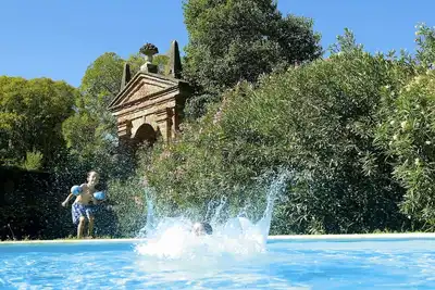 Image de Magnifique maison de vacances avec Wifi, climatisation, piscine privée, Tv et patio