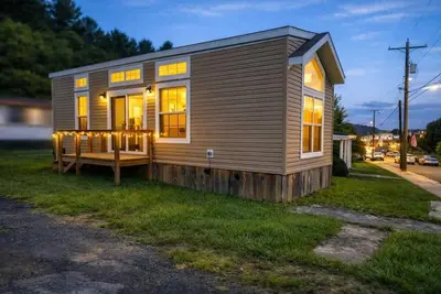 New! Tiny Ridge by Buffalo Mountain Getaway