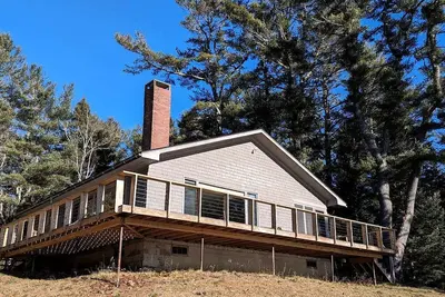 Image de Secluded Oceanfront Cottage with Wrap-Around Deck near Acadia National Park, Sullivan, Maine