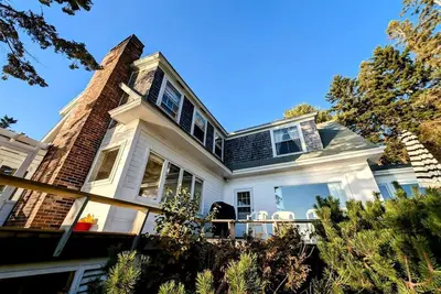 Image de Spacious Waterfront Cottage with Private Beach and Deck, Near Acadia National Park in Hancock Point, Maine
