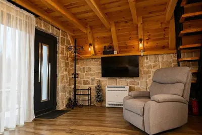 Image de Mountain Whisper  Cozy Chalet with Stunning Mountain Views