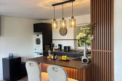 Image de Truly Scrumptious, with hot tub in High Leven