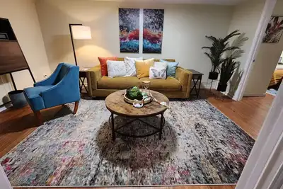 Image de Private, Terrace Level Apartment