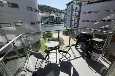 Image de Modern apartment Møhlenpris with seaview