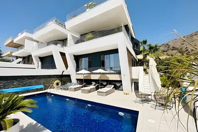 Image de Villa « Luxury Modern Sea View Nerja » avec vue mer, Wi-Fi et climatisation