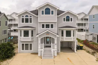 Image de Steps to Sand-Full Remodel Like New!