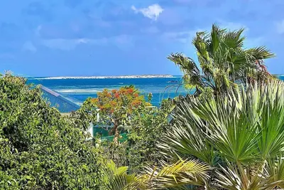 Image de Villa Sunrise Blue, spacieuse avec vue mer