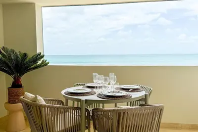 Image de Stylish Water front Apartment with Pool, Sea Nova 5, Friar’s Bay