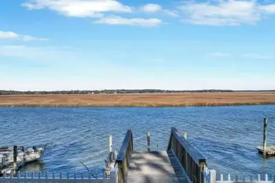 Image de River Retreat, a tranquil 3-Br-2 bath cottage on the Sapelo River in Crescent
