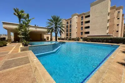 Image de Minimalist & Calm: 5 Min away from La Vela Mall