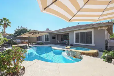 Image de Solara at the Fairways, a Quiet Gated Community with Private Heated Pool and Spa