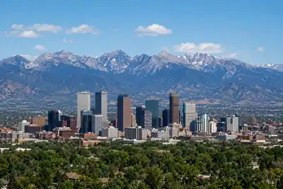 Image de Welcome to Your Family's Ultimate Colorado Basecamp!