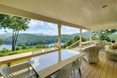 Image de Mountain Home Near Lake Glenville w/ Scenic Views