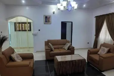 Image de Cozy 2-bedroom apartment in serene Karsana, Abuja. 24/7 Power, Free Wi-fi!