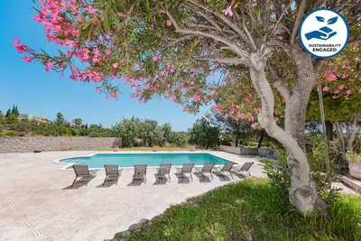Image de Villa in the Valley with Private Pool