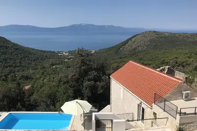 Image de Traditional Holiday Home with own swimming pool  in Zaostrog old Village.