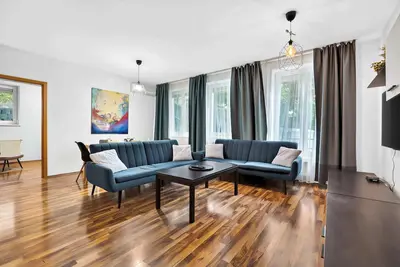 Image de Family Stay in Old Town with Private Parking