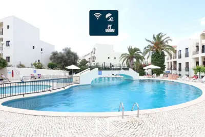 Image de MyStay - Apartment in Alvor with a pool