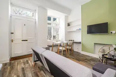 Image de Modern - 2br Flat near Easter Road Stadium